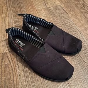 Black Bobs - wide width